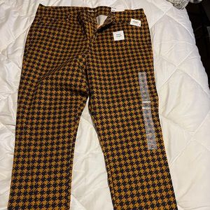 BRAND NEW Old Navy Gold & Navy Pixie Ankle Pants